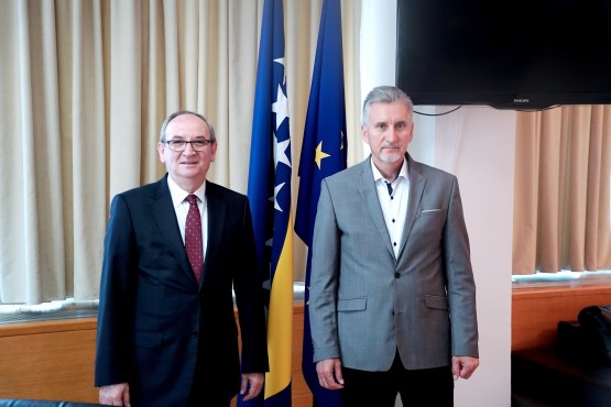 Predsjedatelj Doma naroda PSBiH Kemal Ademović održao sastanak sa veleposlanikom Republike Sjeverne Makedonije u BiH 